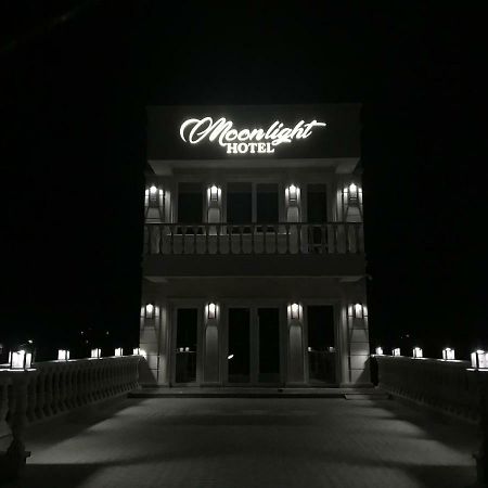 Moonlight Hotel Stauceni  Exterior photo
